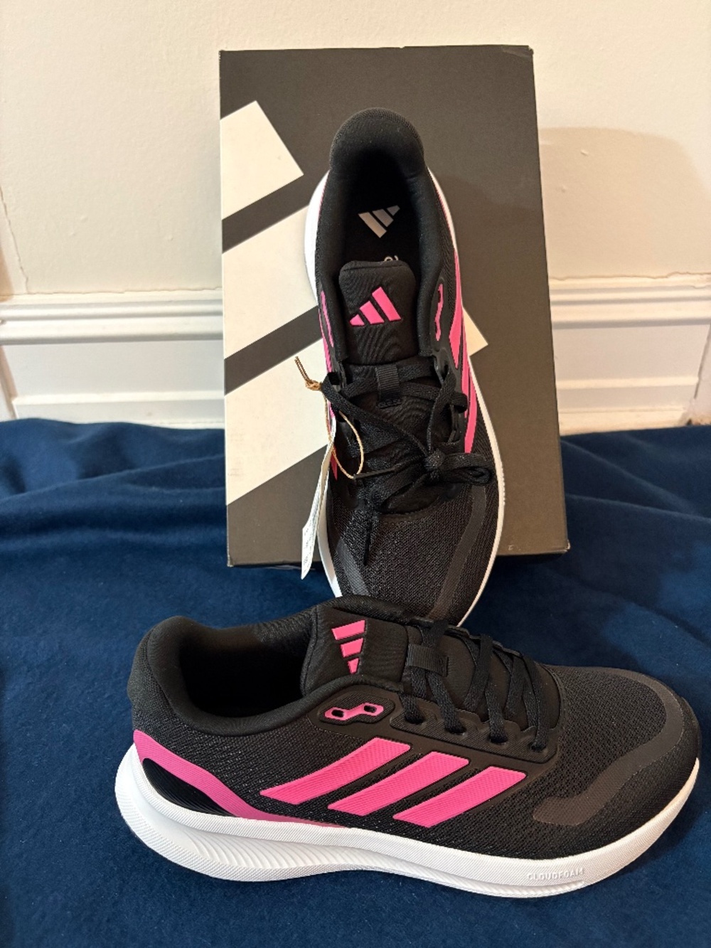ADIDAS RUNFALCON 5W BLACK/PINK WOMENS SIZE 9 BRAND NEW